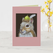 Carte écureuil avec casquette de plume et de glande sur (Fleur jaune)