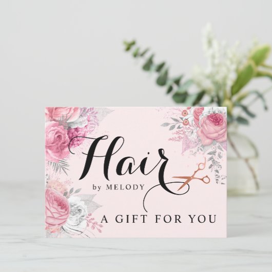 Carte Elégant rose en cuivre ciseaux en or coiffeuse (Debout devant)