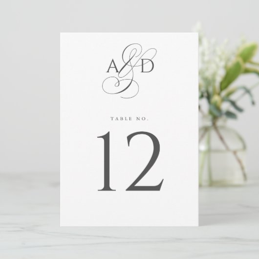 Carte élégante de numéro de table de mariage avec (Debout devant)