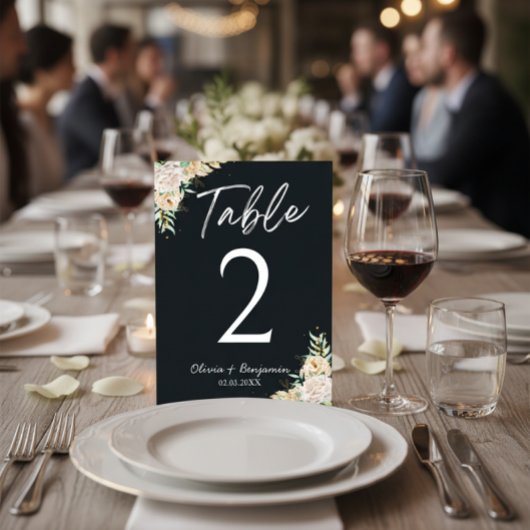 Carte élégante de numéro de table de mariage flora