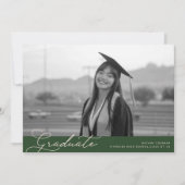 Carte Élégante graduation photo avec script vert moderne (Devant)