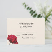 Carte Élégante Rose rouge insertion RSVP (Debout devant)