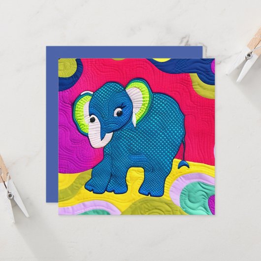 Carte Eléphant Bébé Bleu Cute - Design Quilt (Devant/Arrière en situation)