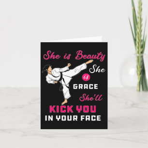 Carte Elle Est Beauté Elle Est Grâce Elle Va Te Te Tuer