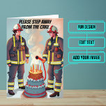 Carte Éloignez-vous du gâteau Funny Flaman Anniversaire<br><div class="desc">Vous avez besoin d'une carte d'anniversaire unique pour votre courageux ami pompier ? Cette grande carte est unique et colorée et présente des pompiers sur le point de mettre les bougies sur un gâteau d'anniversaire. Il est suivi d'un message sincère. A l'intérieur nous avons écrit juste le bon message pour...</div>