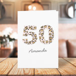 Carte Empreinte de léopard 50 | Modern Cute Name 50th Bi<br><div class="desc">Simple, design et tendance empreinte de léopard âge 50 carte de voeux en poster de animal marron et noir sur un arrière - plan rose pâle. Le nom et le message intérieur dans un script moderne peuvent être facilement personnalisées pour une carte unique de 50ème anniversaire pour le jour spécial...</div>