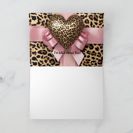 Carte en forme de cœur avec ruban rose et léopard (Intérieur)