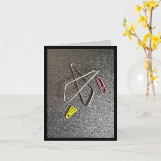 Carte En train de le tenir avec un trombone (Fleur jaune)