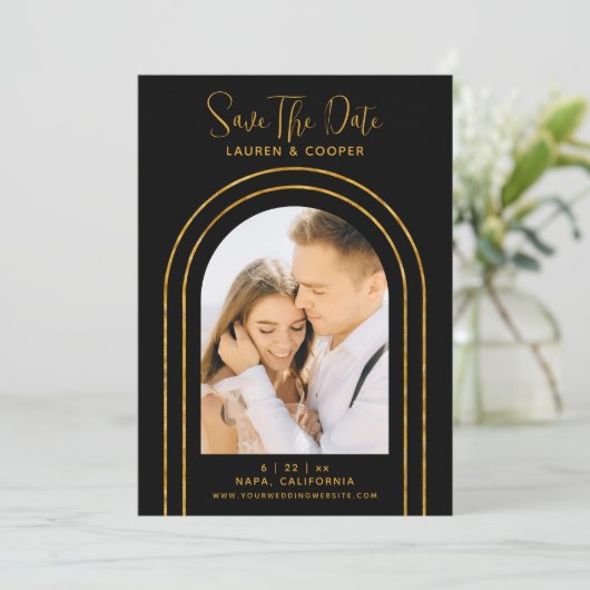 Carte Enregistrer La Date Black Gold Style Art Déco Mari (Debout devant)