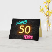 Carte Enseigne au néon pour 50 ans sur brique (Fleur jaune)