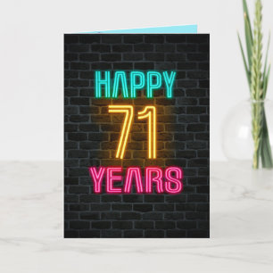 Carte Enseigne au néon sur brique pour 71e anniversaire
