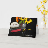 Carte espoir gravé dans la pierre sur la Bible (Fleur jaune)