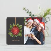 Carte Étiquette de Noël rouge (Debout devant)