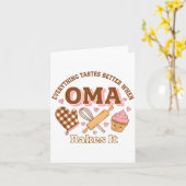 Carte Everything Tastes Better When Oma Bakes It Mother' (Fleur jaune)