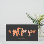 Carte Faux rose feuille d'or gris logo certificat cadeau (Debout devant)