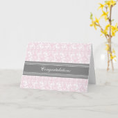 Carte Félicitations à Pink Grey Damask pour son attente (Fleur jaune)