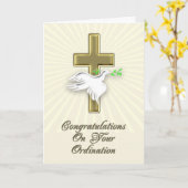 Carte Félicitations d'ordination avec une croix d'or (Fleur jaune)