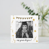 Carte félicitations pour la remise des diplômes (Debout devant)