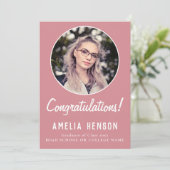 Carte Félicitations Simple Graduate Photo Graduation (Debout devant)