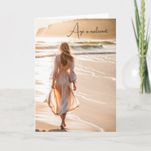 Carte Femme d'anniversaire à pied sur la plage