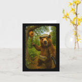 Carte Femme Drôle Selfie Ours Près De Beehive Randonnée (Fleur jaune)