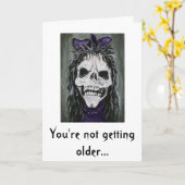 Carte Femme squelette souriante, tu ne deviens pas plus  (Fleur jaune)