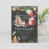 Carte Feu d'hiver Anniversaire | Chocolat chaud & S'more (Debout devant)