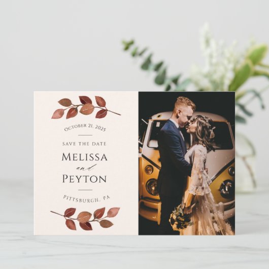 Carte Feuilles d'automne rustique Enregistrer la date (Debout devant)