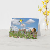 Carte Fille avec cerf-volant dans le jardin (Fleur jaune)