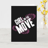 Carte Fille en mouvement (Fleur jaune)