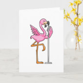 Carte Flamant rose chantant avec un microphone (Fleur jaune)