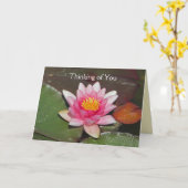 Carte Fleur de Nénuphar Rose Clair Pensant à Toi (Fleur jaune)