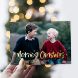 Carte Foil Véritable de Noël Joyeusement dessinée<br><div class="desc">Célébrez le diplômé dans votre vie en style! Conçu par Berry Berry Sweet (www.berryberrysweet.com). Visitez notre site Web pour des invitations modernes et élégantes,  des annonces et des cadeaux personnalisés.</div>
