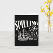 Carte Funny 4th Of July Slling The Tea Since 1773  (Fleur jaune)