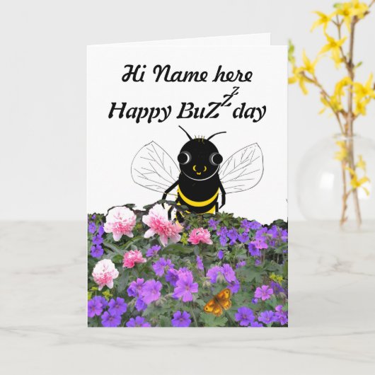Carte Funny Bee Birthday Card, ajouter le nom (Fleur jaune)
