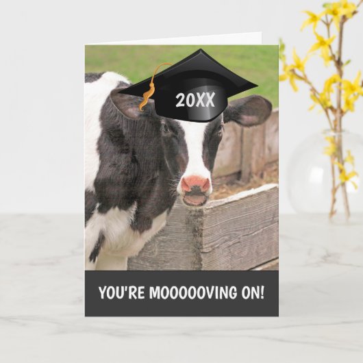 Carte Funny Cow Pun Graduation (Fleur jaune)