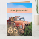 Carte FUNNY Happy 85th Birthday Vintage Orange Truck V01<br><div class="desc">FUNNY Happy 85th Birthday Vintage Orange Truck V01 Cette carte avec son camion vintage dans un champ est une façon amusante de souhaiter à un gars très spécial un joyeux anniversaire. Tout le texte est personnalisable.Une carte amusante et unique ! Pour voir plus de mes cartes d'anniversaire, tapez l'année de...</div>