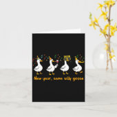 Carte Funny Happy New Year 2026 Same Silly Goose Matchin (Fleur jaune)