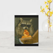 Carte Funny Raccoon Eating Zza Animal Meme Raccoon (Fleur jaune)