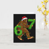 Carte Funny Six Seven 6 7 Meme Bigfoot Christmas Shirts (Fleur jaune)