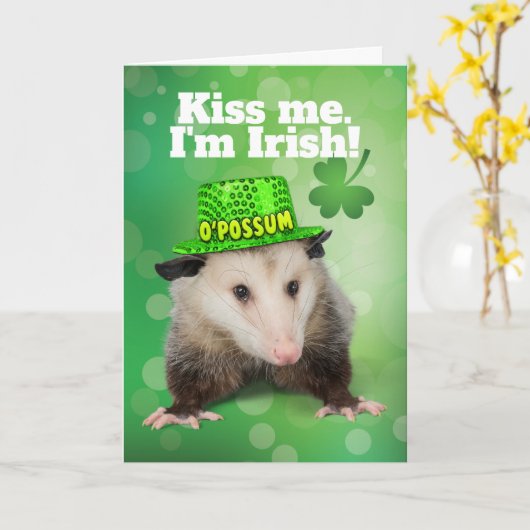 Carte Funny St. Patrick's Day Irish O'Possum (Fleur jaune)