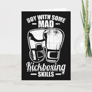 Carte Garçon avec des compétences de kickboxing folles