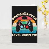 Carte Garçon gamer niveau maternelle diplômé (Fleur jaune)