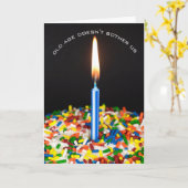 Carte gâteau d'anniversaire de vieillesse avec bougie (Fleur jaune)