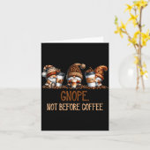 Carte Gnope Not Before Coffee Three Gnomes Graphic Cafei (Fleur jaune)