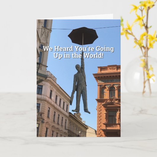 Carte Going Up in the World. Homme volant avec un parapl (Fleur jaune)
