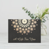 Carte Gold Lotus Salon et certificat cadeau Spa (Debout devant)