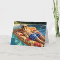 Golden Retriever qui flotte dans une piscine pour