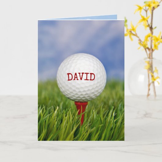 Carte Golf Ball On Tee avec nom (Fleur jaune)