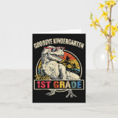 Carte Goodbye Kindergarten Hello 1st Grade Graduation T- (Fleur jaune)